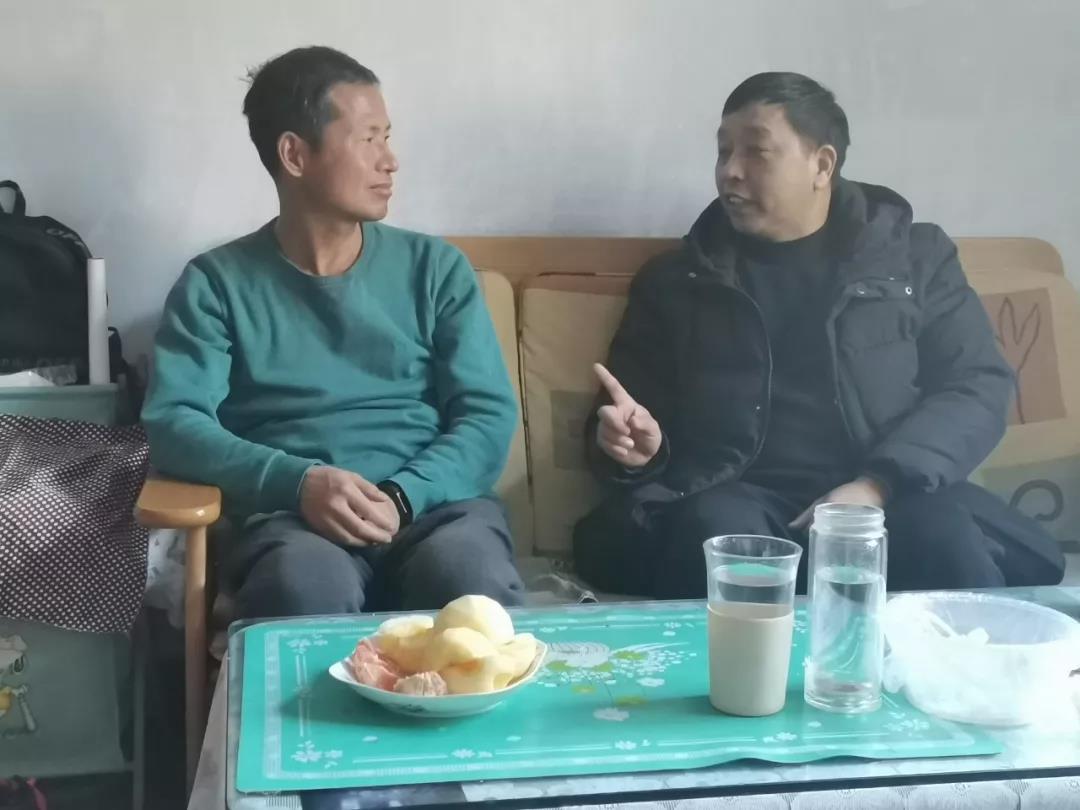 公司,工會組織,春節,慰問,困難,職工,活動,1月, . 公司工會組織春節慰問困難職工活動