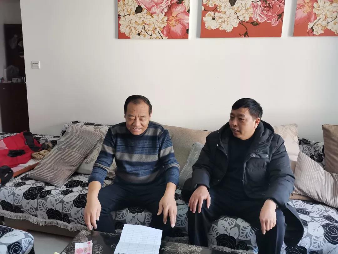 公司,工會組織,春節,慰問,困難,職工,活動,1月, . 公司工會組織春節慰問困難職工活動